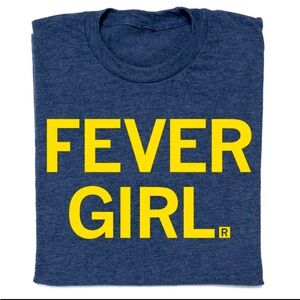 Caitlin Clark fan T-Shirt - Blue and Yellow Fever Girl